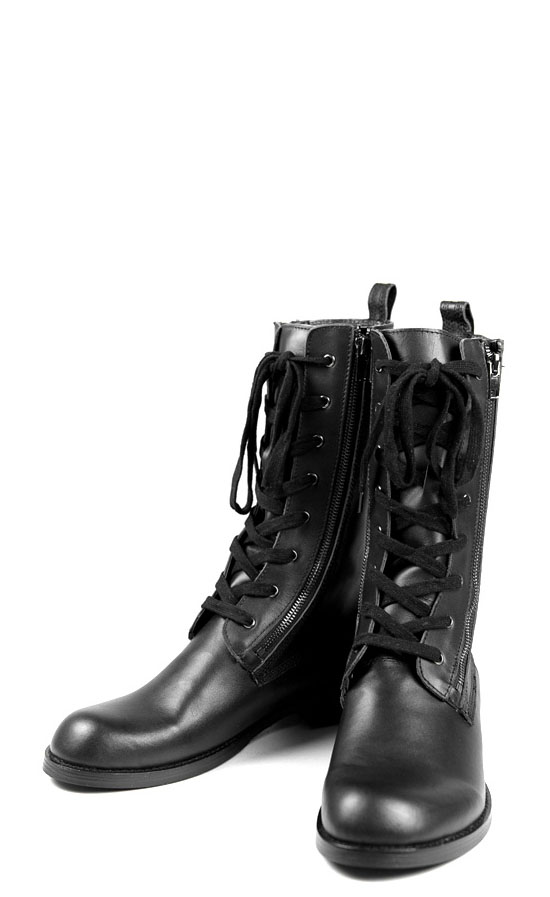 Mens Runway Zippered Highneck Boots by GUYLOOKs